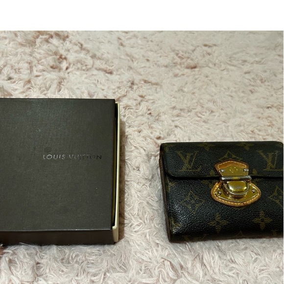 Louis Vuitton wallet - Picture 6 of 12
